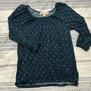 Michael Kors top. Petit. 3/4 sleeves